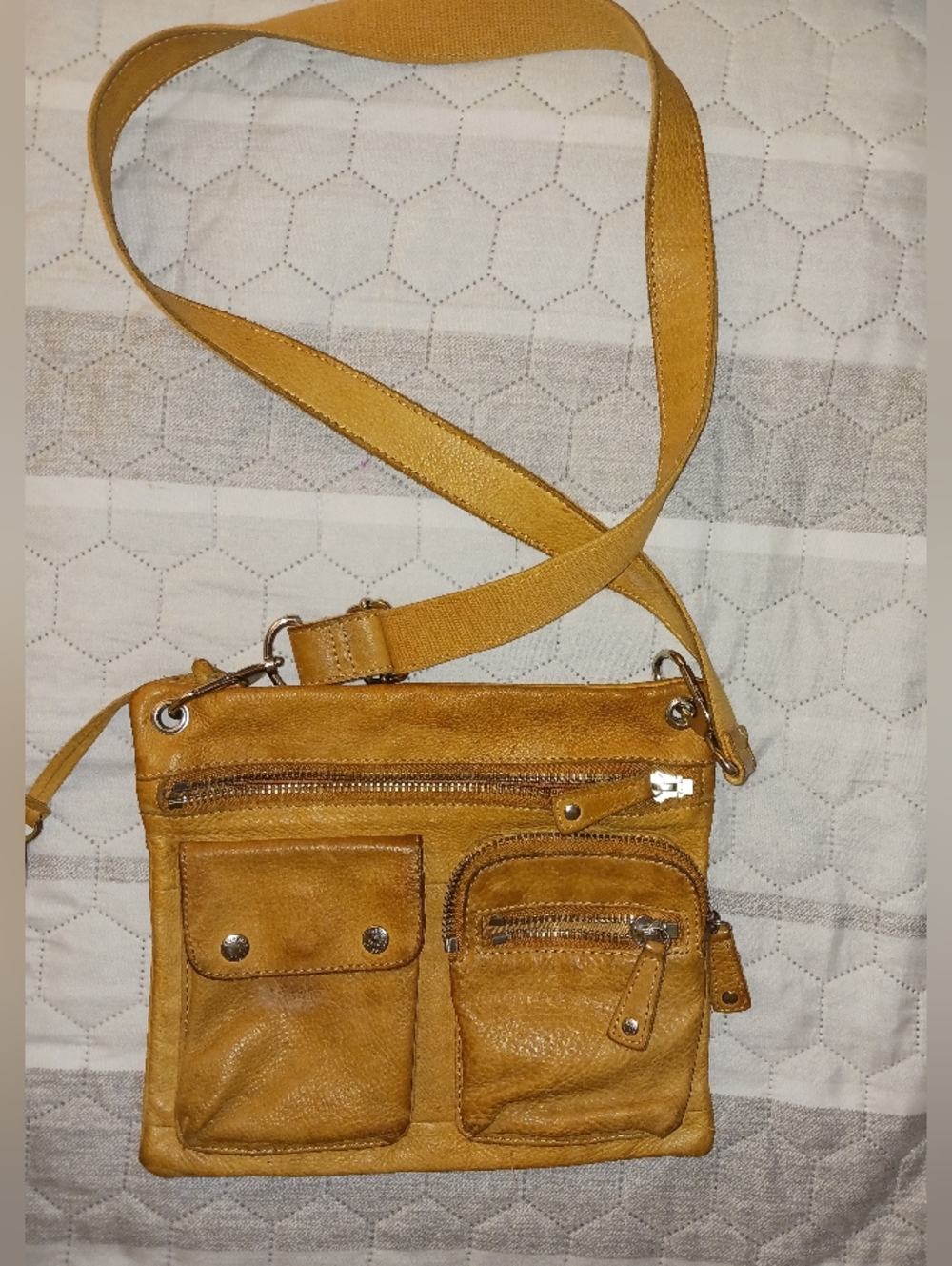 Vintage Fossil Leather Crossbody Bag Sutton ZB2340 with Flaw**